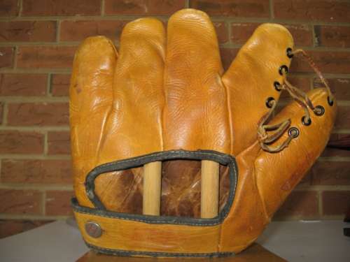 Harry Gumbert D&M D16 Back